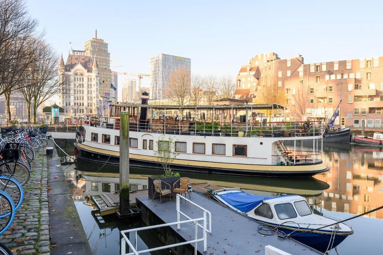 Boatapartment Animathor On Top Location Rotterdam Botel