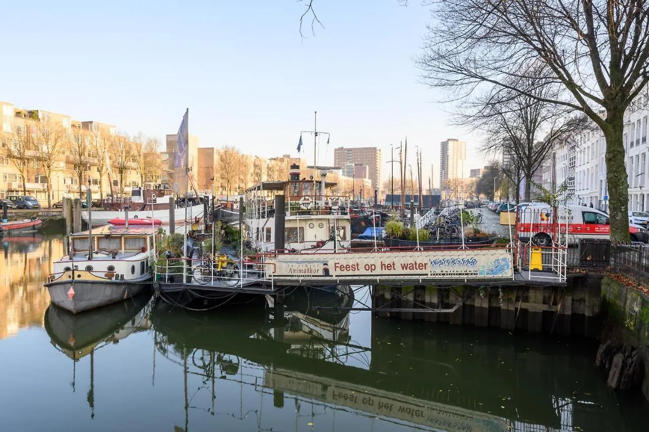 Boatapartment Animathor On Top Location Rotterdam Netherlands